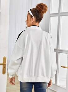 SHEIN 青少年女孩1入組字母圖案雙色落肩袖飛行員夾克 - 黑與白 - 查看 2