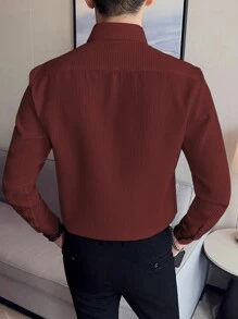 NITAGUT 男士純色前扣襯衫 - 酒紅色 - 查看 2