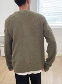 Manfinity Hypemode 鬆身款男士純色下垂肩毛衣 - 軍綠色 - 查看 2