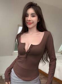 DAZY 纯色纽扣前罗纹针织 T 恤外出上衣，秋季服装长袖女式上衣 - 咖啡棕 - 查看 2