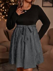 SHEIN LUNE 加大图案印花束带连衣裙 - 黑色 - 查看 3