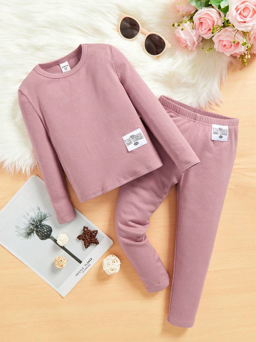 SHEIN Cô Gái Trẻ Chi tiết Patched thư Bộ PJ - màu xanh lá - Xem 1