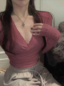 DAZY 纯色斜襟领口蕾丝边短款 T 恤，秋季服装长袖女式上衣 - 紅色 - 查看 1