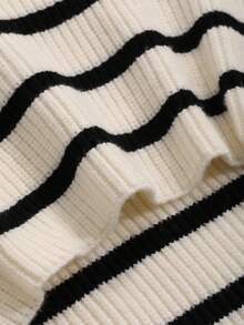 Dazy Star 1 Miếng Mẫu sọc Áo len Cape - Đen và trắng - Xem 8