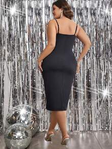 SHEIN Belle 大碼水鑽串珠高衩吊帶洋裝 - 黑色 - 查看 2