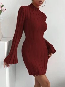 Chiquease 立领喇叭袖生菜边修身毛衣连衣裙新年服装