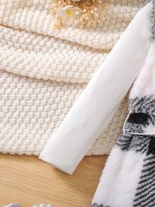 SHEIN Explorewe 女小童1入組格紋印花連帽腰帶絨毛外套馬甲&1入組緊身打底褲&1入組T恤 - 黑與白 - 查看 5