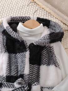 SHEIN Explorewe 女小童1入組格紋印花連帽腰帶絨毛外套馬甲&1入組緊身打底褲&1入組T恤 - 黑與白 - 查看 6