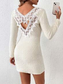 SHEIN Frenchy 水溶蕾絲拼接毛茸茸緊身洋裝 - 白色 - 查看 1