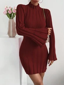 Chiquease 立领喇叭袖生菜边修身毛衣连衣裙新年服装