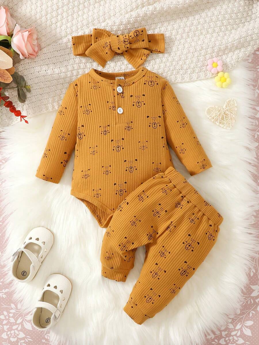 女嬰滿版卡通圖案連身背心和褲子＆ 頭巾 - 彩色 - 查看 1