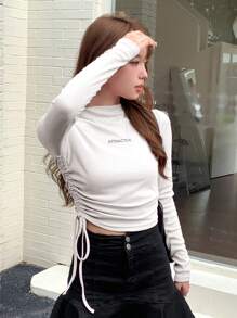 DAZY Áo thun nữ tay dài cổ bẻ có dây rút họa tiết chữ cái - trắng - Xem 3