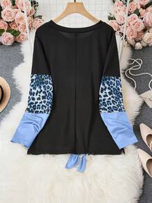 SHEIN LUNE Hơn In hoa Báo Khối màu Nút viền Áo thun - Màu xanh lam - Xem 2