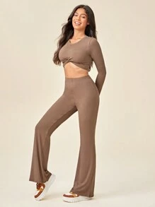SHEIN Sports Twist Front Crop Tee & Flare Pants Sports Set - Brown - View 4