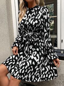 SHEIN LUNE Allover Print Flounce Sleeve Belted Dress - Black - View 5