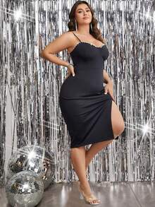 SHEIN Belle 大碼水鑽串珠高衩吊帶洋裝 - 黑色 - 查看 6