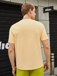 Manfinity RebelGame Men Letter Graphic Tee - Yellow - View 2