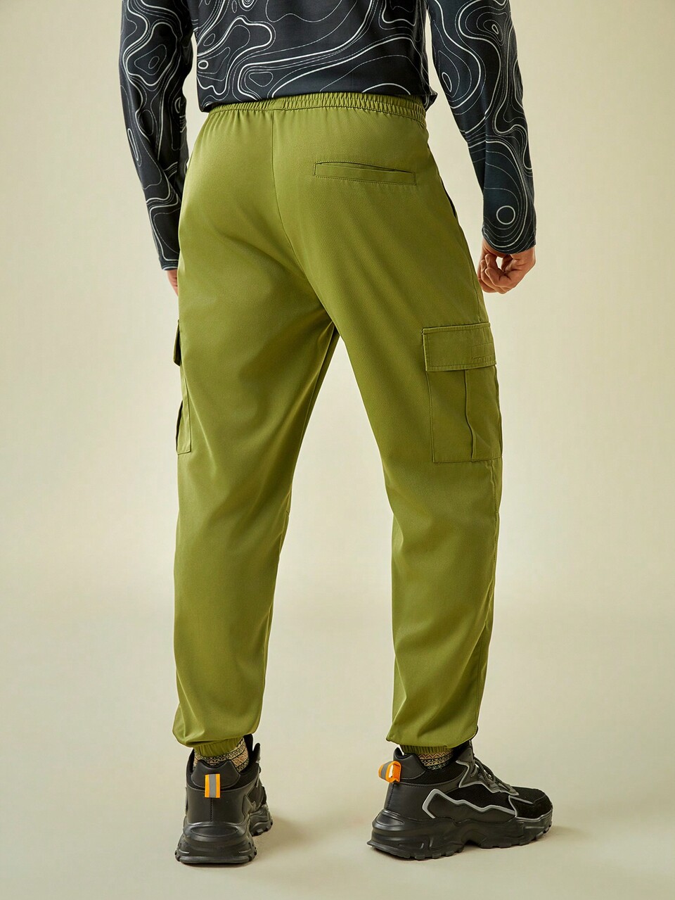 Men Flap Pocket Side Drawstring Waist Cargo Outdoor Pants