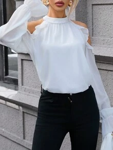 SHEIN Privé 荷葉邊下擺珍珠珠飾襯衫 - 白色 - 查看 3