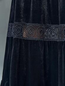 ROMWE Goth Contrast Lace Ruffle Hem Skirt - Black - View 3