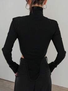 Dazy Designer 镂空高领不对称下摆长袖T恤女式上衣 - 黑色 - 查看 2