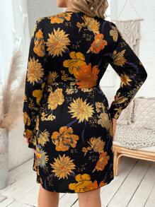 SHEIN Franclia Plus Floral Print Knot Side Wrap Dress - Black - View 2