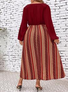 SHEIN LUNE Plus Ditsy Floral Print Surplice Neck Lantern Sleeve Dress - Burgundy - View 3