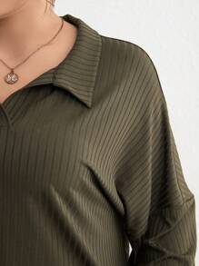 SHEIN LUNE Plus V-collar Drop Shoulder Tee & Pants - Green - View 3