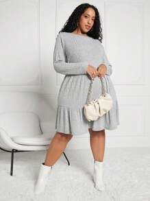 SHEIN CURVE+ 大尺碼女式不對稱下擺羅紋 A 字連身裙