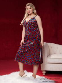 Marilyn Monroe X SHEIN Plus Allover Floral Print Slip Nightdress - Red - View 3