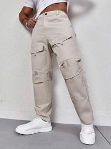 Manfinity LEGND Men's Loose Fit Cargo Pants With Flap Pockets - Grey - View 1