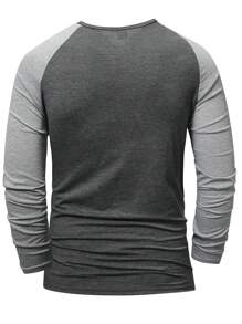 Manfinity Homme Men Colorblock Raglan Sleeve Pocket Patched Tee - Dark Grey - View 2