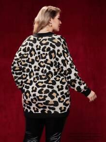 Marilyn Monroe X SHEIN Plus Leopard and Figure Pattern Button Front Cardigan - Multicolor - View 2