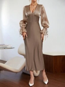 SHEIN Privé Kleid mit tiefem Ausschnitt, Knoten, Volant Ärmeln, Satin - Kaffeebraun - Übersicht 4