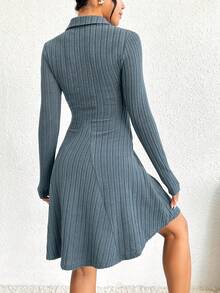 SHEIN Essnce Nút Nửa Đồ đan Ribbed Váy chữ A - Màu xanh bụi bặm - Xem 2