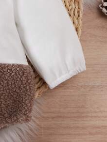 Bộ đồ liền thân có mũ trùm đầu hình gấu thêu 3D cho bé trai - trắng - Xem 5