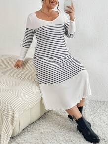 SHEIN Essnce 大碼條紋印花木耳邊洋裝 - 黑與白 - 查看 1
