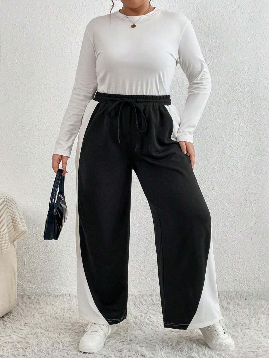 SHEIN Essnce Plus Two Tone Drawstring Waist Wide Leg Sweatpants - Black and White - View 1