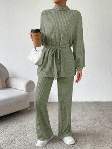 SHEIN Essnce 高領燈籠袖腰帶T恤&喇叭褲 - 綠色 - 查看 4