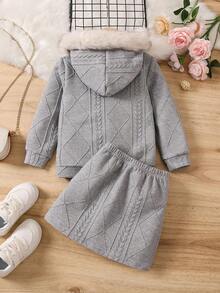 SHEIN Cô Gái Trẻ Thư được vá Trang trí Fuzzy Hoodie & Váy - Xám - Xem 2