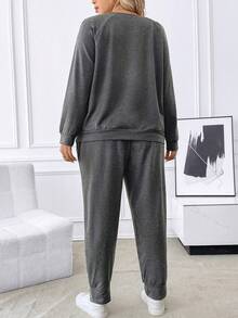 SHEIN LUNE Plus Slogan Graphic Sweatshirt & Sweatpants - Black - View 2