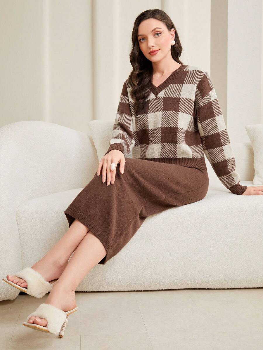 Mulvari Họa tiết kẻ sọc trâu Sweater & Knit Skirt - Cà phê nâu - Xem 1