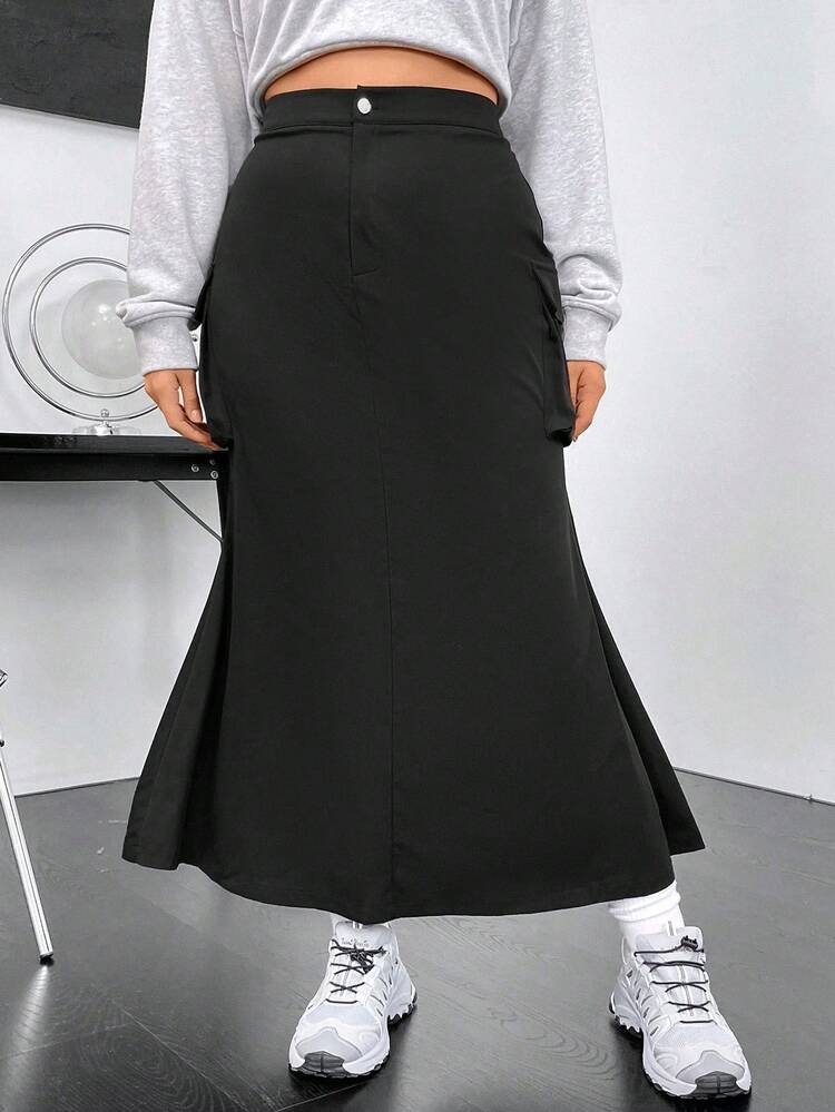 Plus Flap Pocket Side Skirt