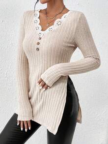 SHEIN Frenchy 鏤空蕾絲花邊下擺開叉T恤 - 杏色 - 查看 4