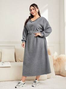 Mulvari Plus Patched Detail Drop Shoulder Belted Fleece Dress - Light Grey - View 5