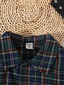 SHEIN 小男孩休閒街頭風格運動綠色格子圖案印花寬鬆落肩長袖翻領襯衫，背部有 Nyc 印花秋冬 - 彩色 - 查看 4