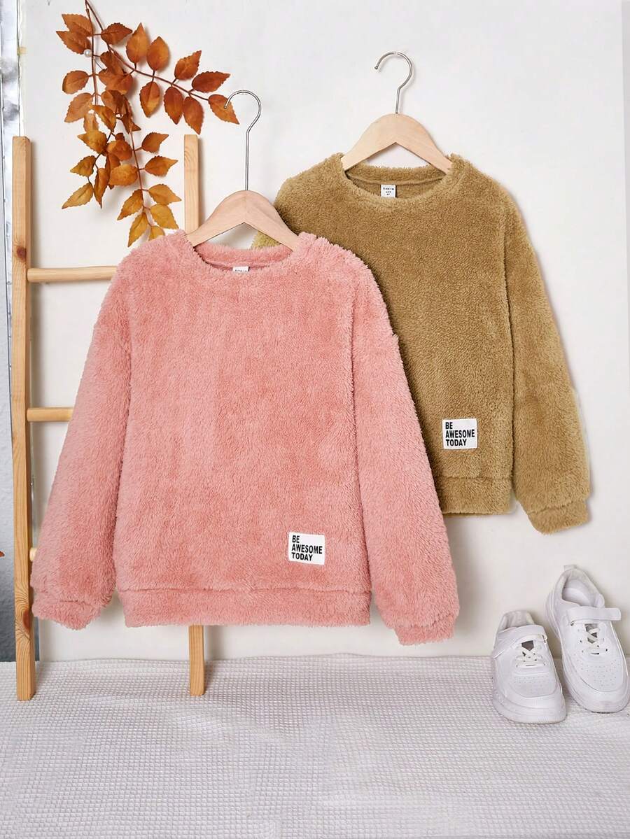 SHEIN 女大童2入組字母補丁細節落肩袖運動衫 - 彩色 - 查看 1