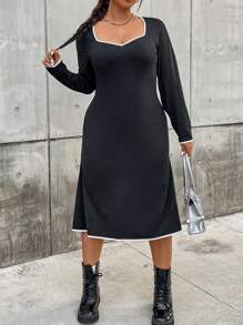 Flirla Plus Robe À Liseré Contrastant À Encolure De Cœur - Noir - Voir 4