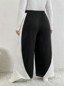 SHEIN Essnce Plus Two Tone Drawstring Waist Wide Leg Sweatpants - Black and White - View 4