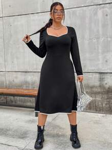 Flirla Plus Robe À Liseré Contrastant À Encolure De Cœur - Noir - Voir 6